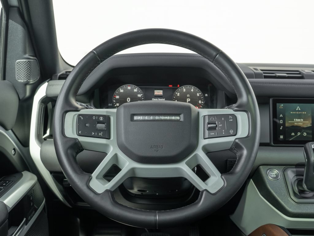 Used 2024 Land Rover Defender 110 SE AWD/4WD image 23