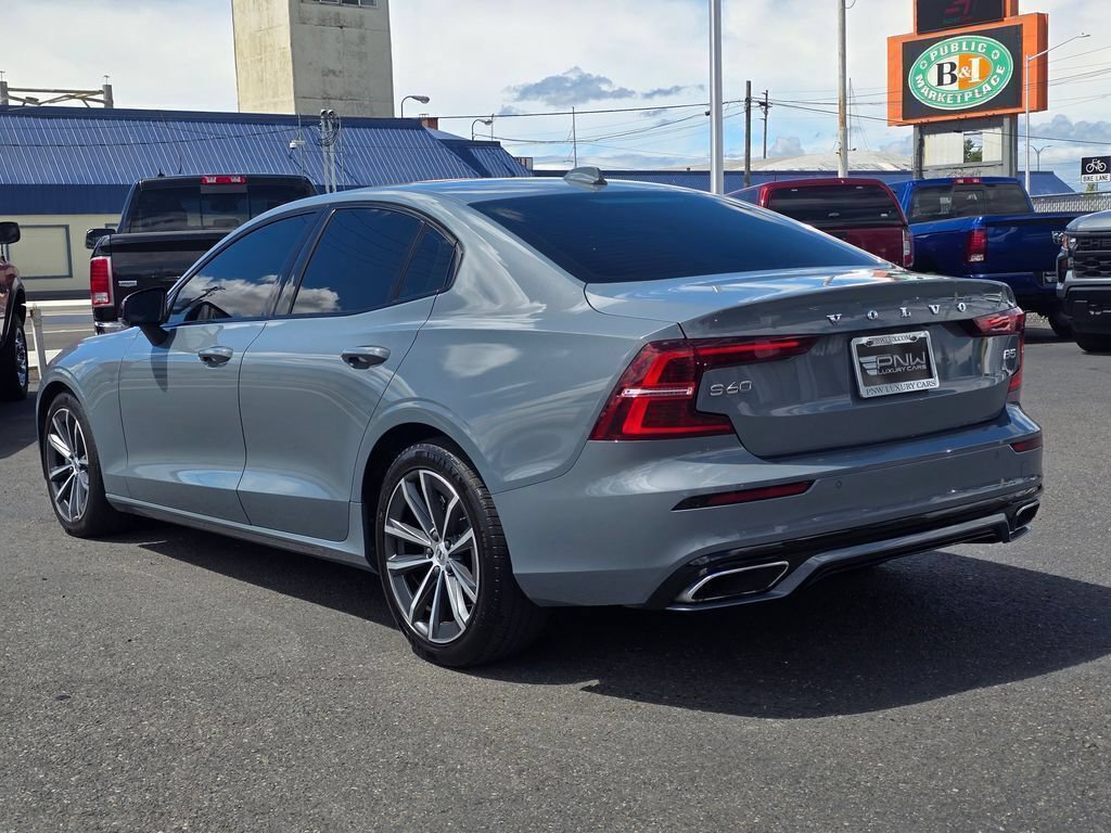Used 2022 Volvo S60 B5 Momentum w/ Advanced Package FWD image 8