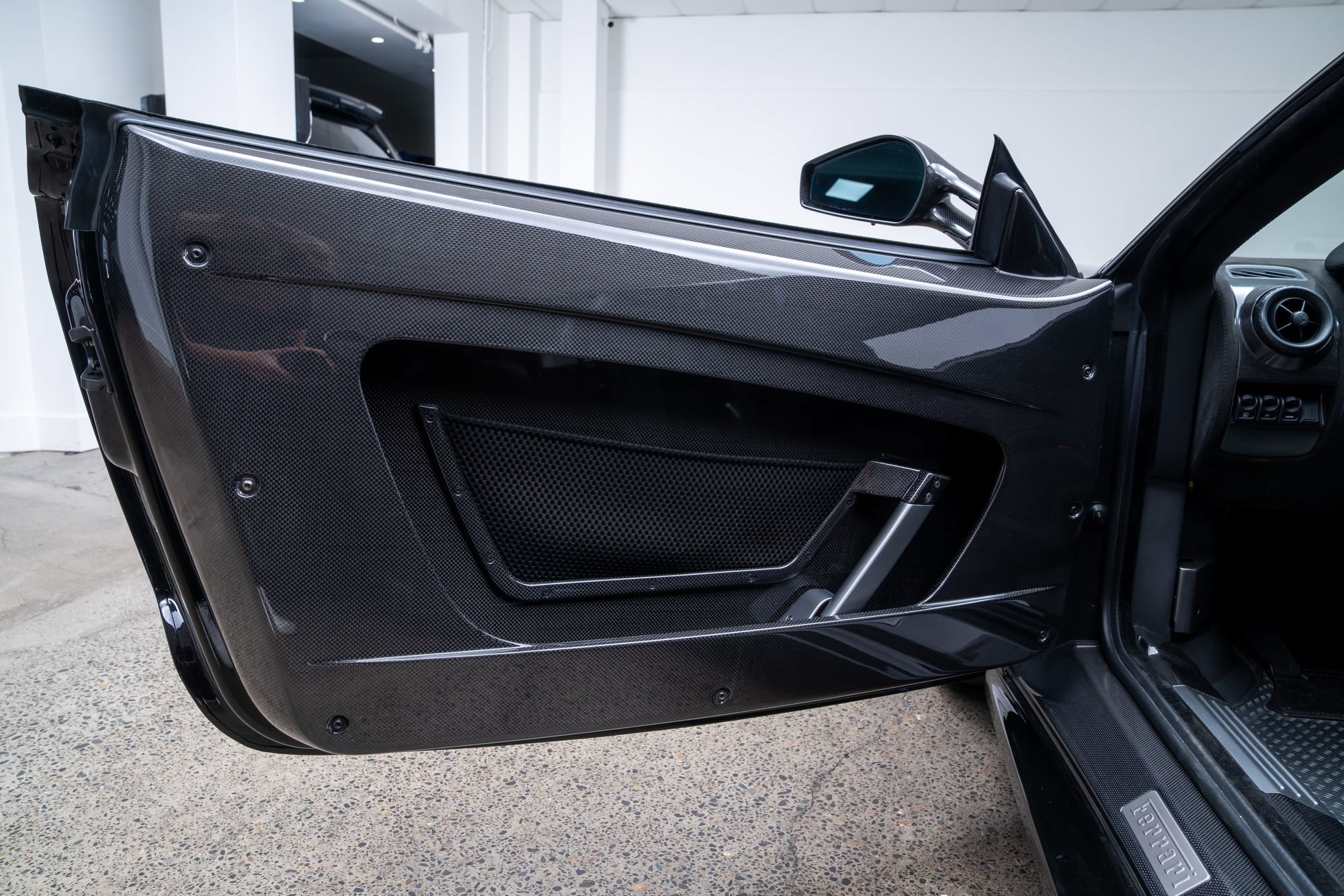 Used 2008 Ferrari F430 Scuderia RWD image 18