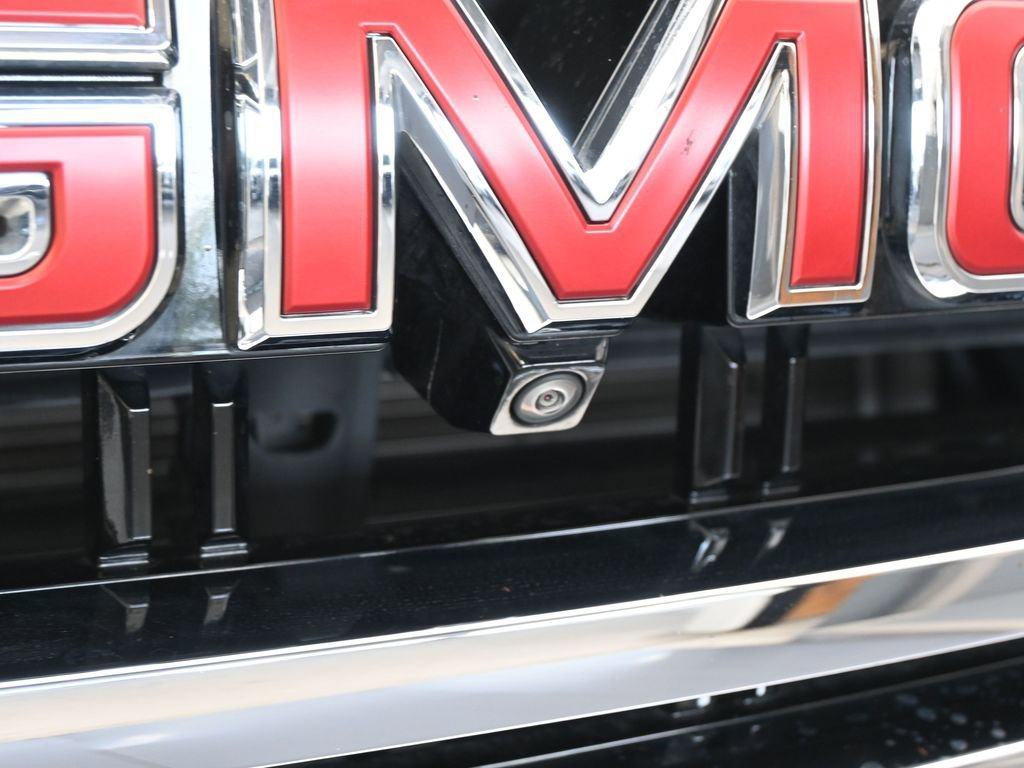 Used 2024 GMC Yukon SLT w/ SLT Luxury Package image 57