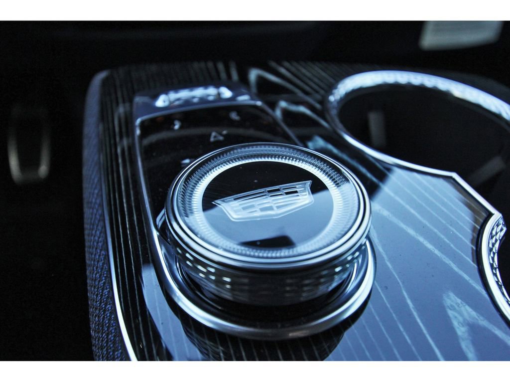 New 2025 Cadillac Optiq Sport 2 image 19