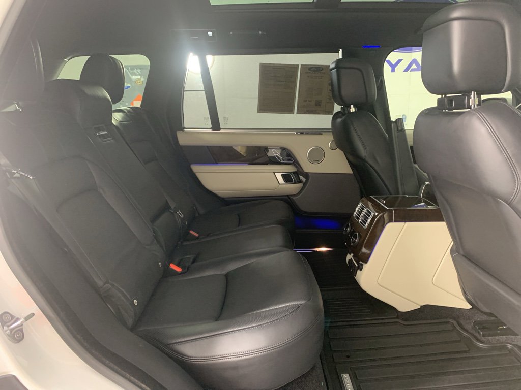 Used 2020 Land Rover Range Rover Long Wheelbase HSE image 39