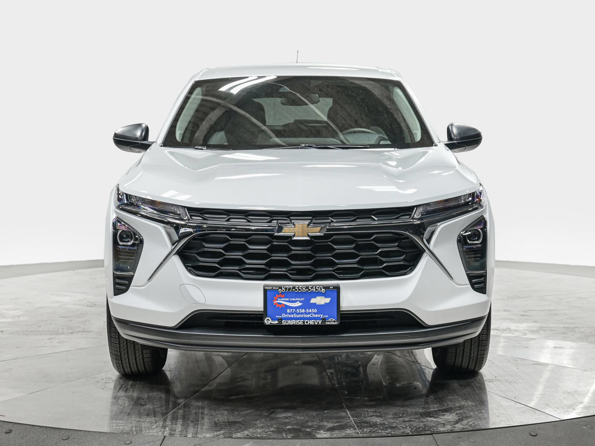 Used 2025 Chevrolet Trax LS FWD image 11