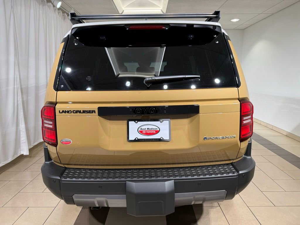 New 2025 Toyota Land Cruiser image 4