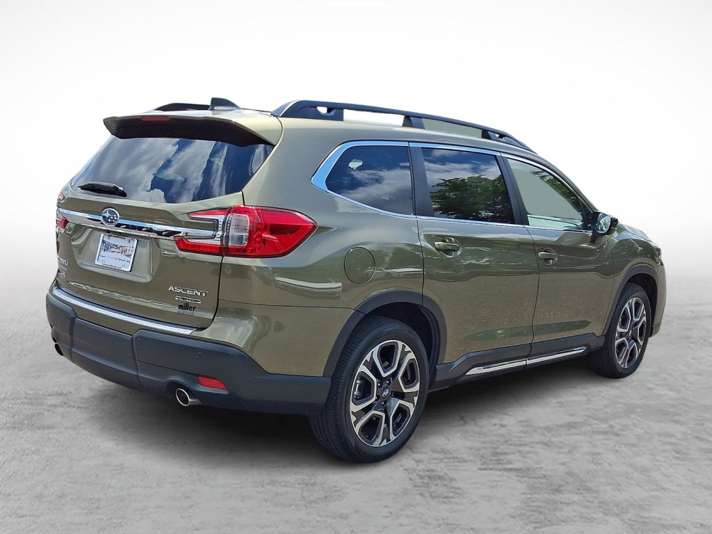 Used 2024 Subaru Ascent Limited w/ Technology Package AWD/4WD image 5