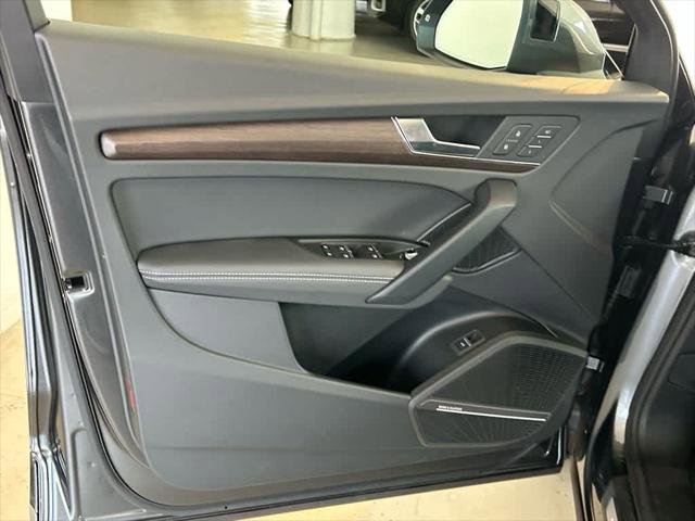 Certified 2025 Audi Q5 2.0T Premium Plus image 10