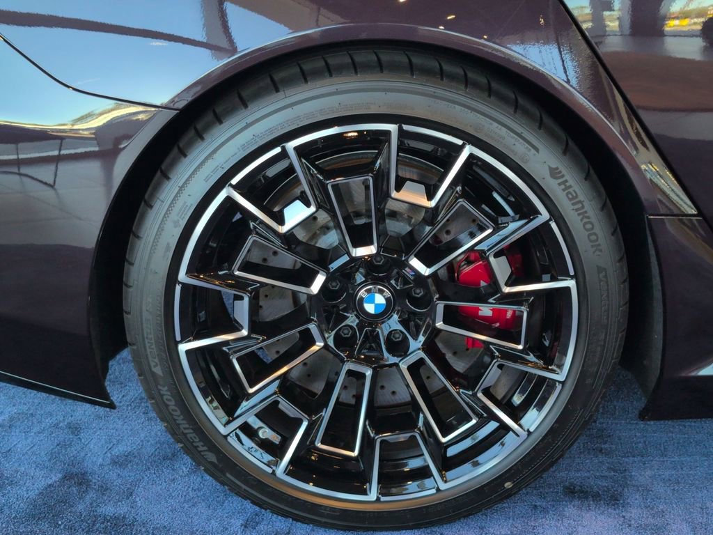 New 2026 BMW M5 w/ Carbon Package AWD/4WD image 18