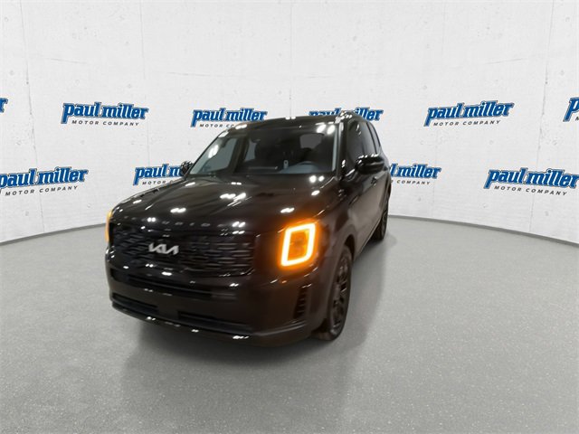 Used 2022 Kia Telluride EX w/ EX Premium Package image 4