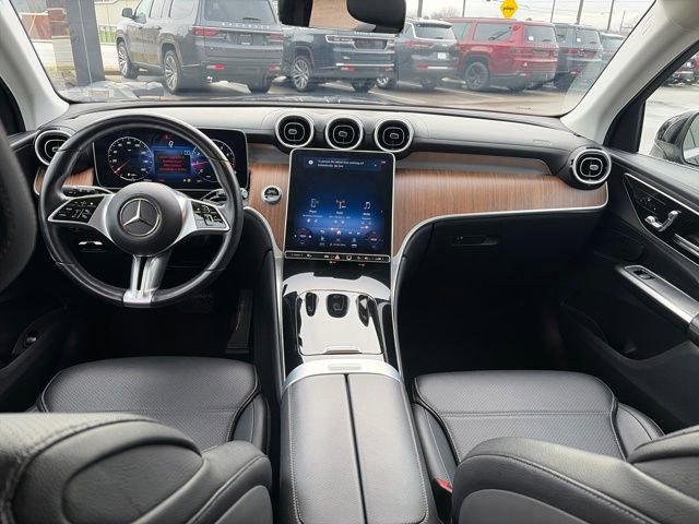 Used 2024 Mercedes-Benz GLC 300 image 14