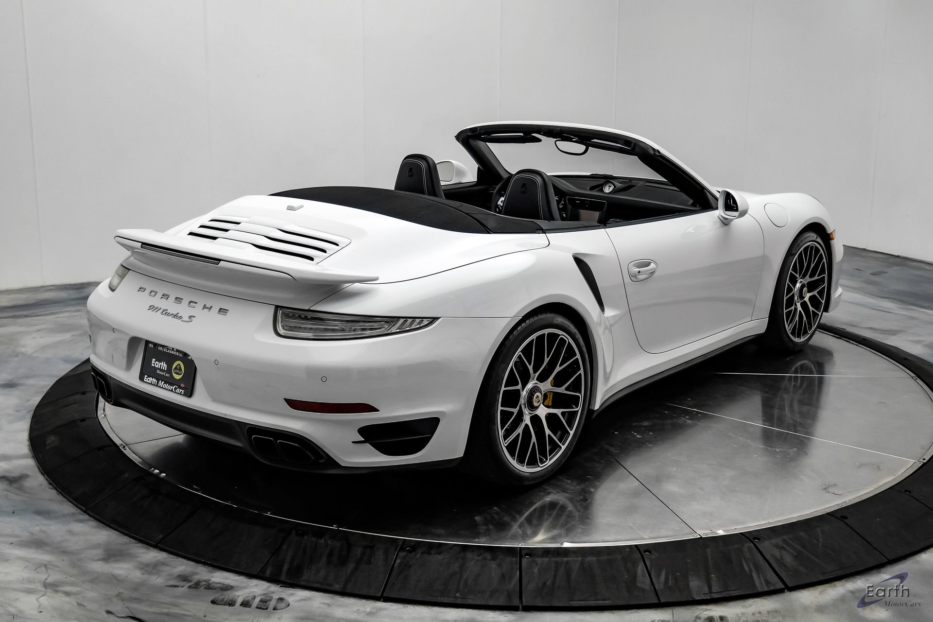 Used 2016 Porsche 911 Turbo S AWD/4WD image 20