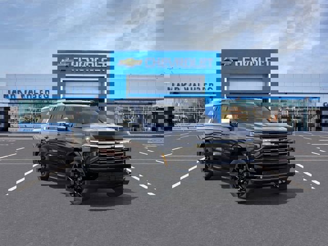 New 2026 Chevrolet Suburban Premier w/ Sun And Tow Package