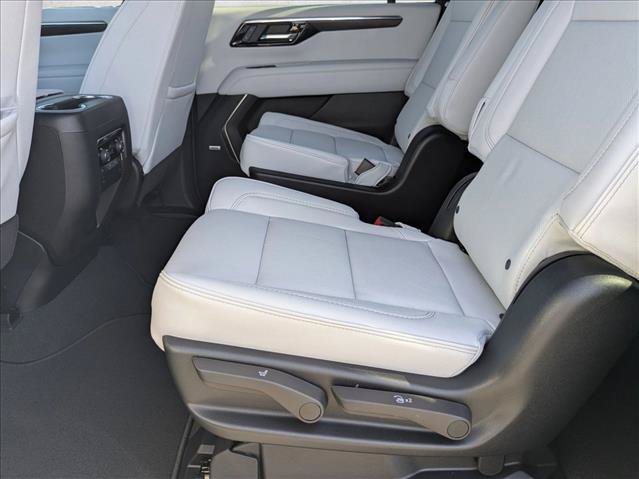 New 2026 Chevrolet Suburban Premier RWD image 14