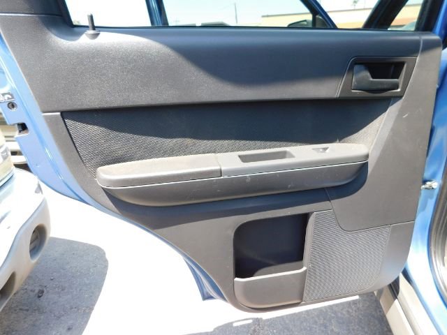 Used 2010 Ford Escape XLT image 14