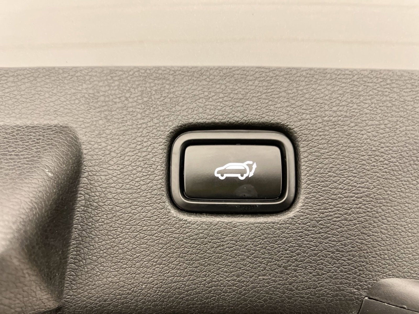 Used 2023 Kia Sportage SX image 28