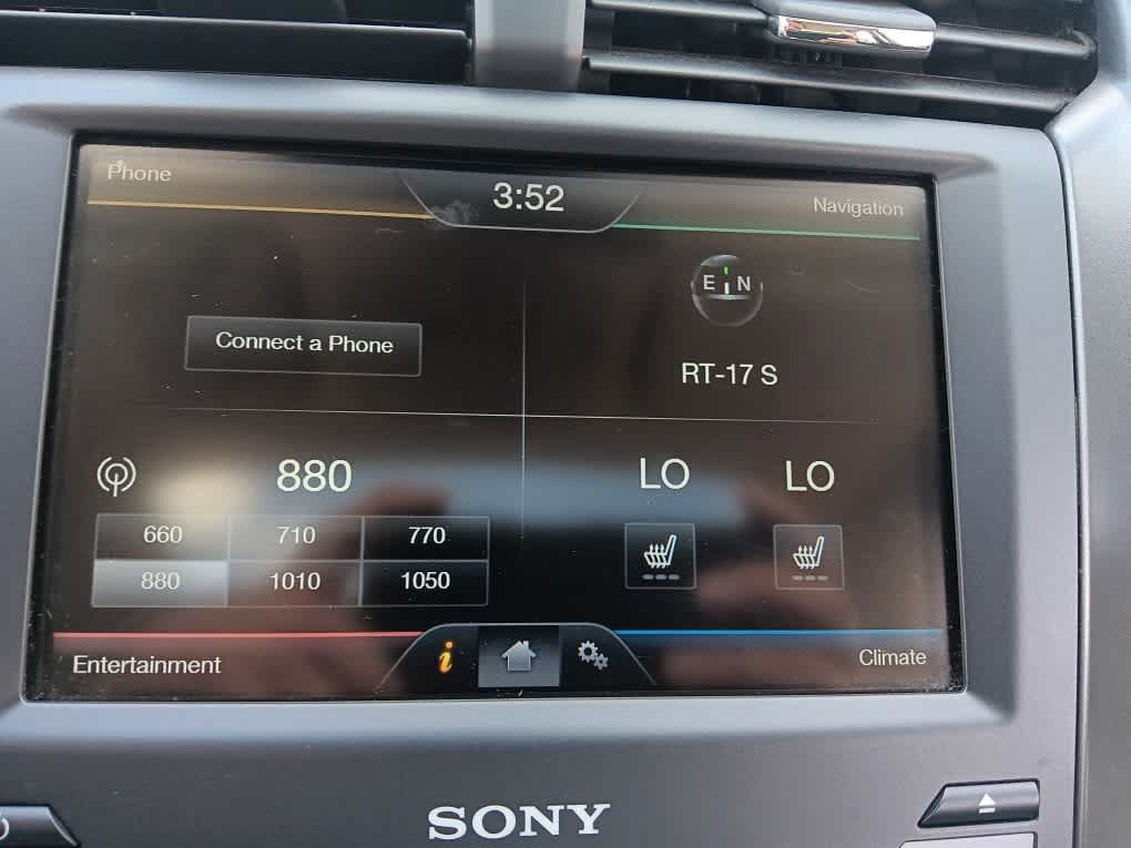 Used 2014 Ford Fusion Titanium FWD image 25