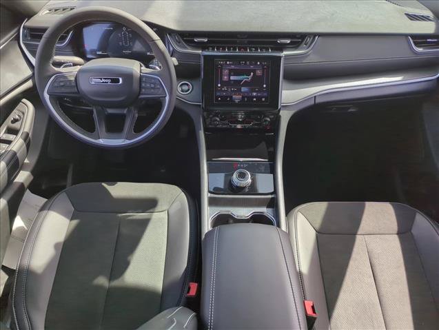 New 2025 Jeep Grand Cherokee L Altitude RWD image 16