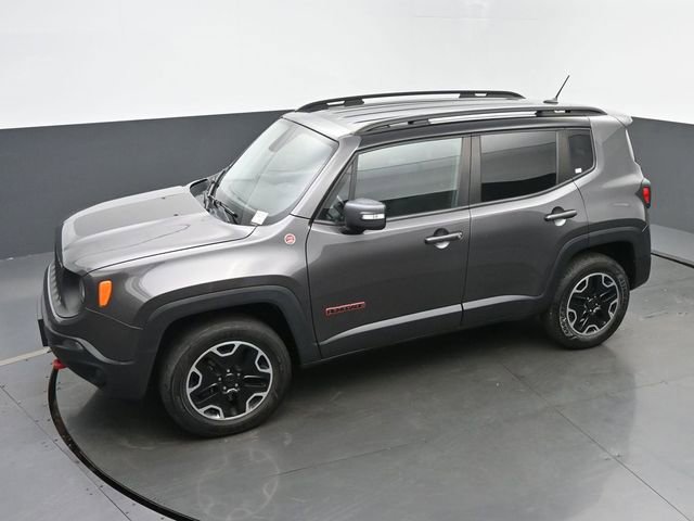 Used 2016 Jeep Renegade Trailhawk AWD/4WD image 39