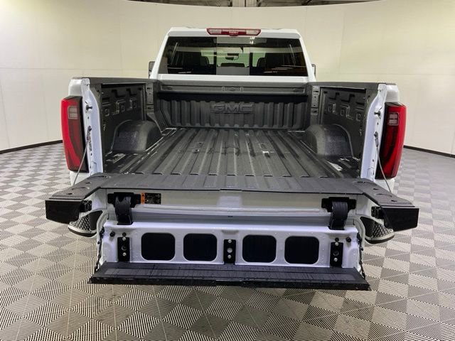 New 2026 GMC Sierra 2500 Denali Ultimate w/ LPO, Black Badging Package image 42