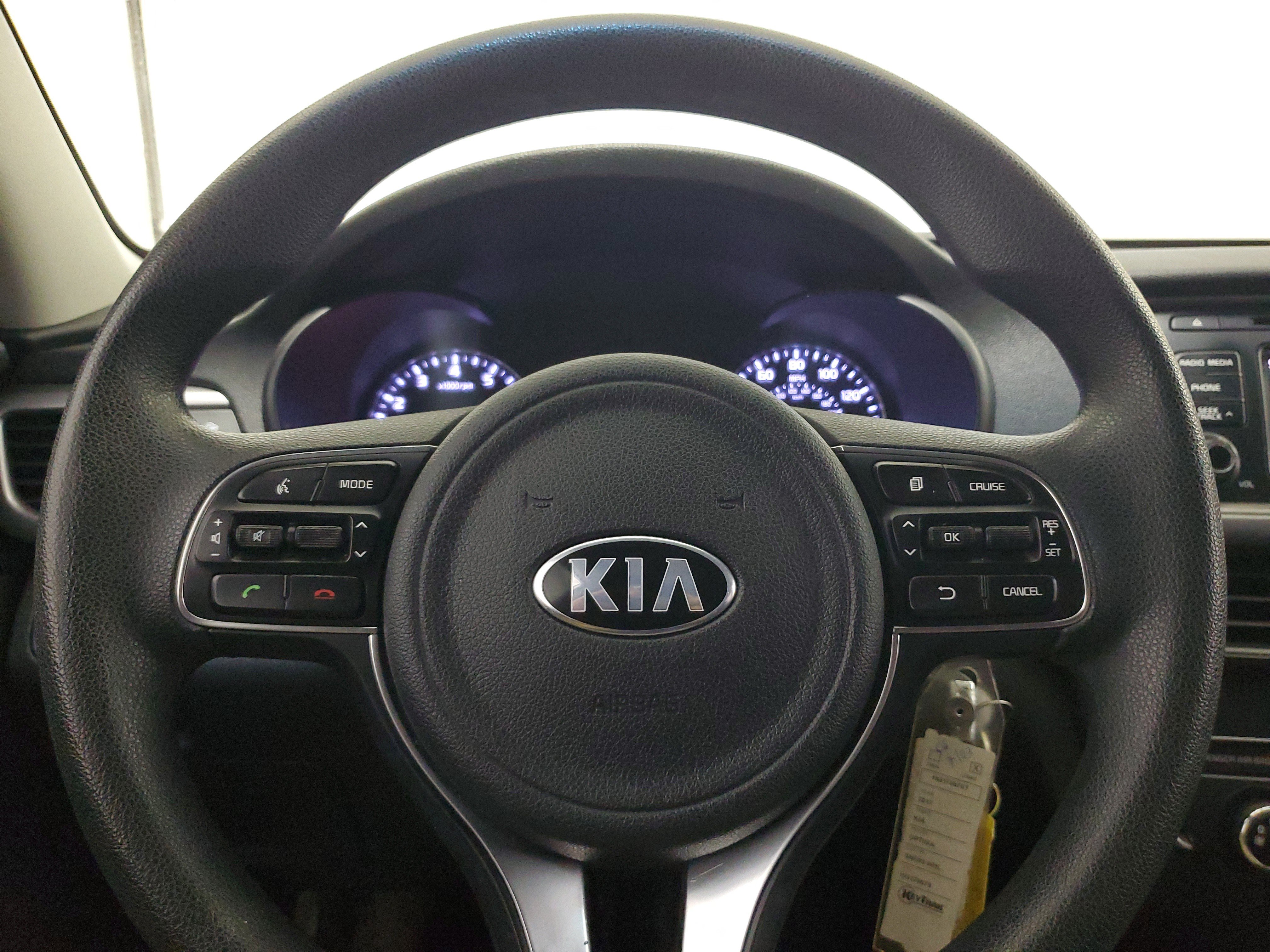 Used 2017 Kia Optima LX FWD image 22