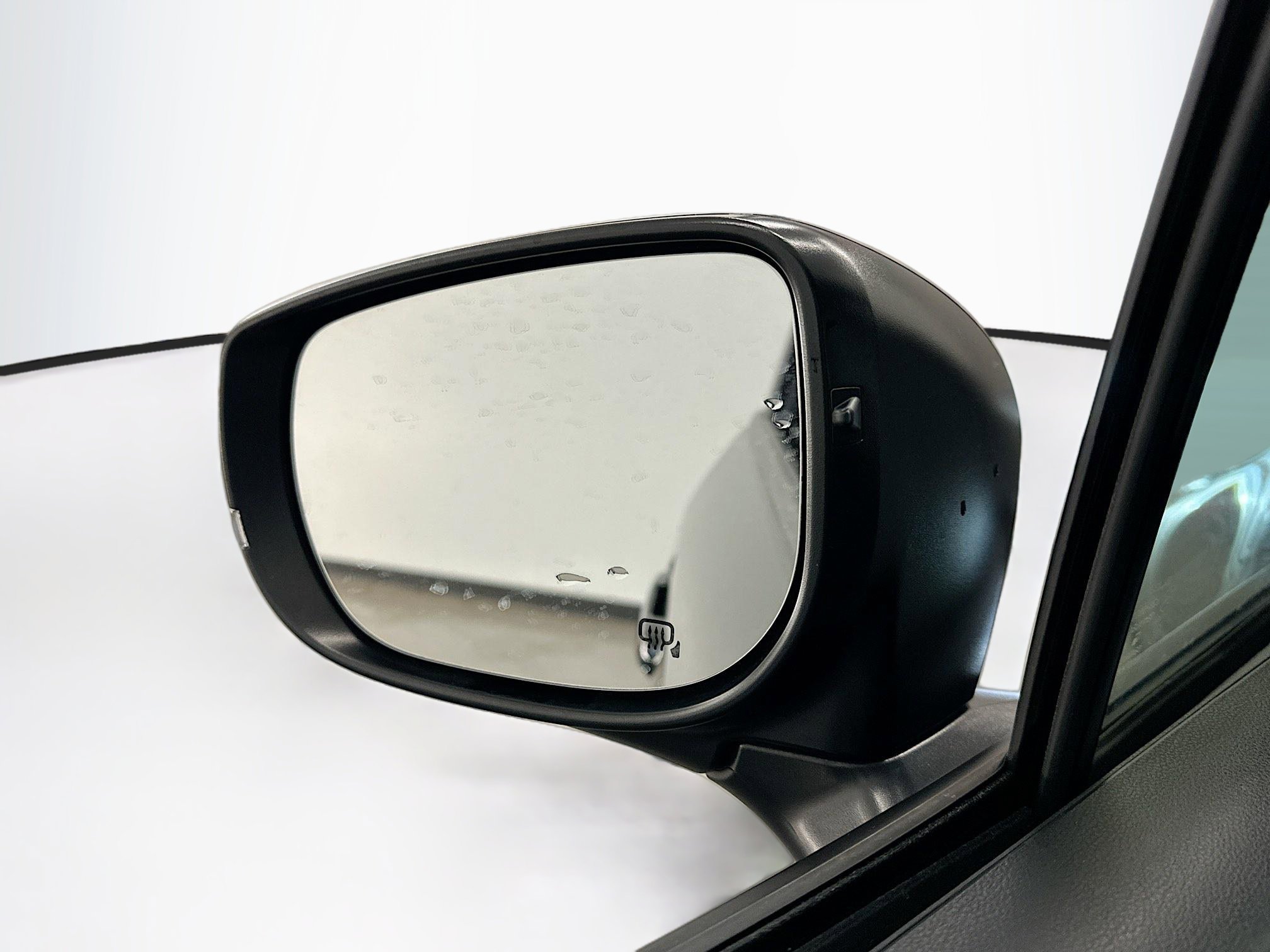 Used 2025 Subaru Crosstrek 2.0i Premium image 16