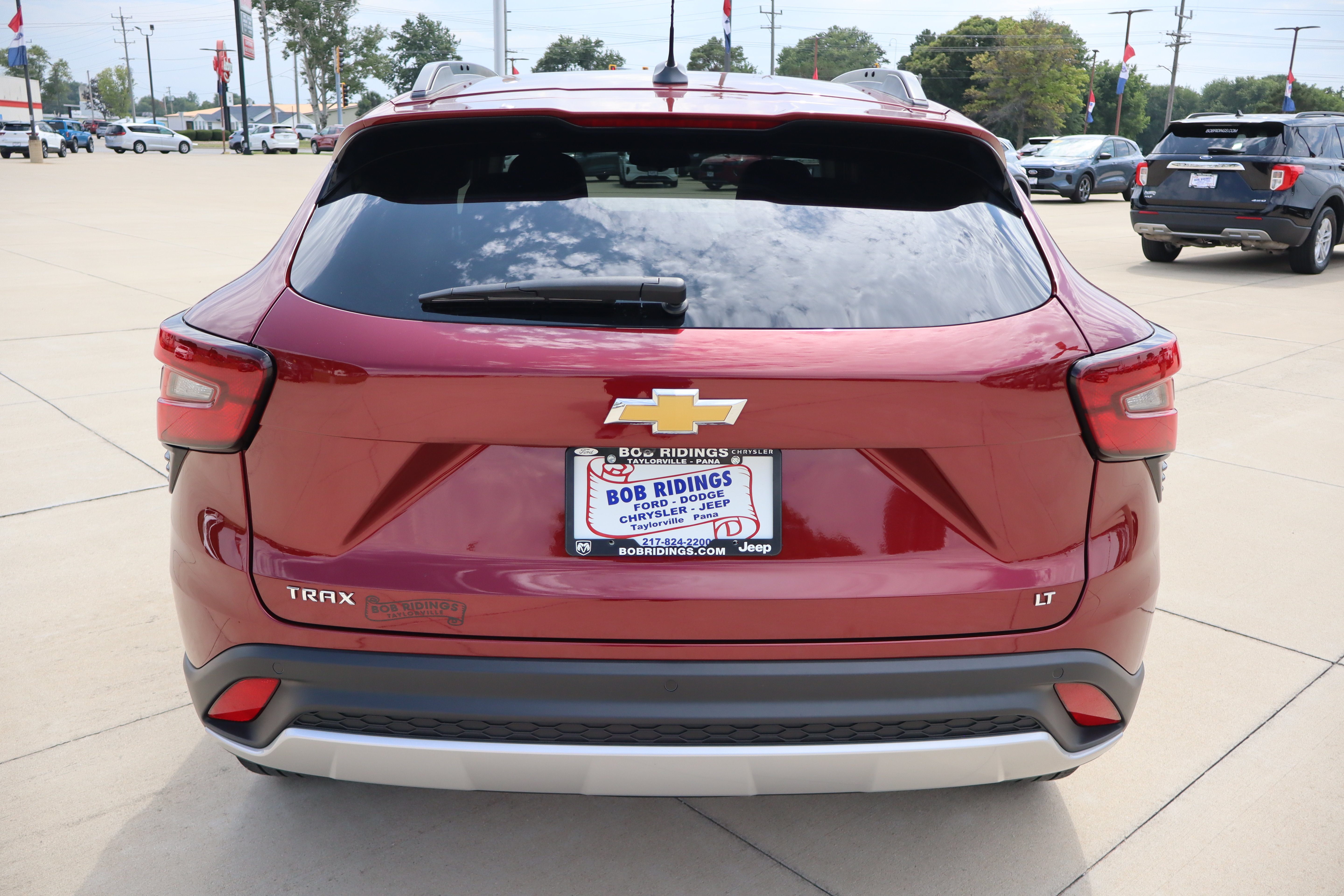 Used 2024 Chevrolet Trax LT w/ Driver Confidence Package FWD image 6