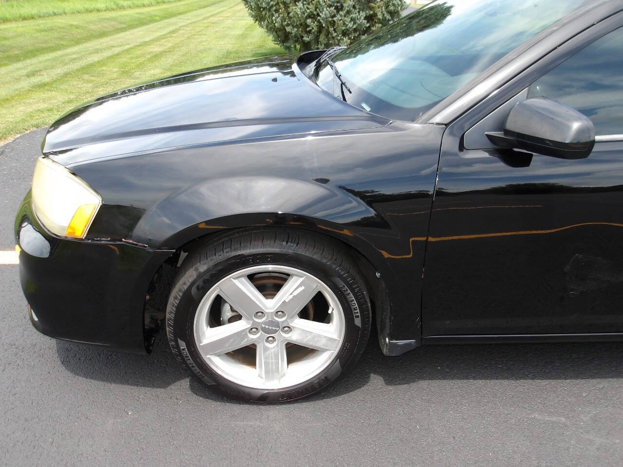 Used 2013 Dodge Avenger SXT FWD image 24