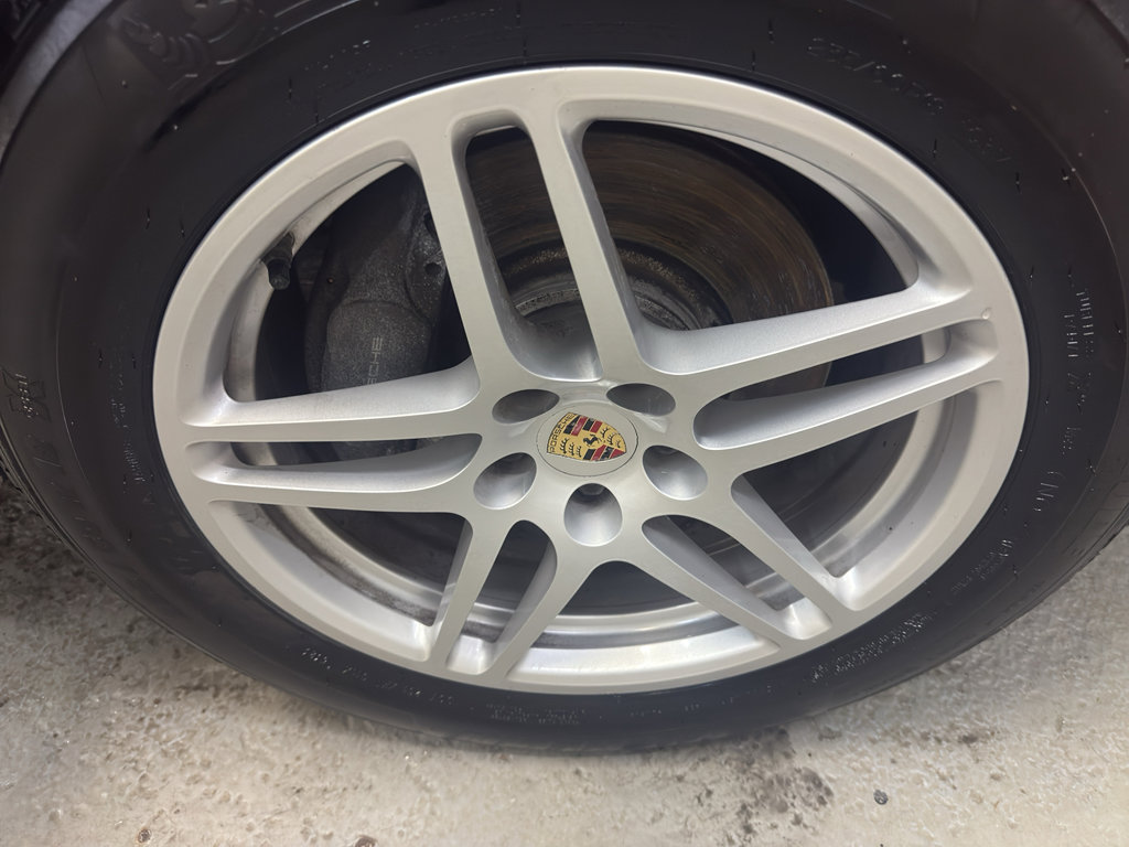 Used 2017 Porsche Macan AWD/4WD image 37