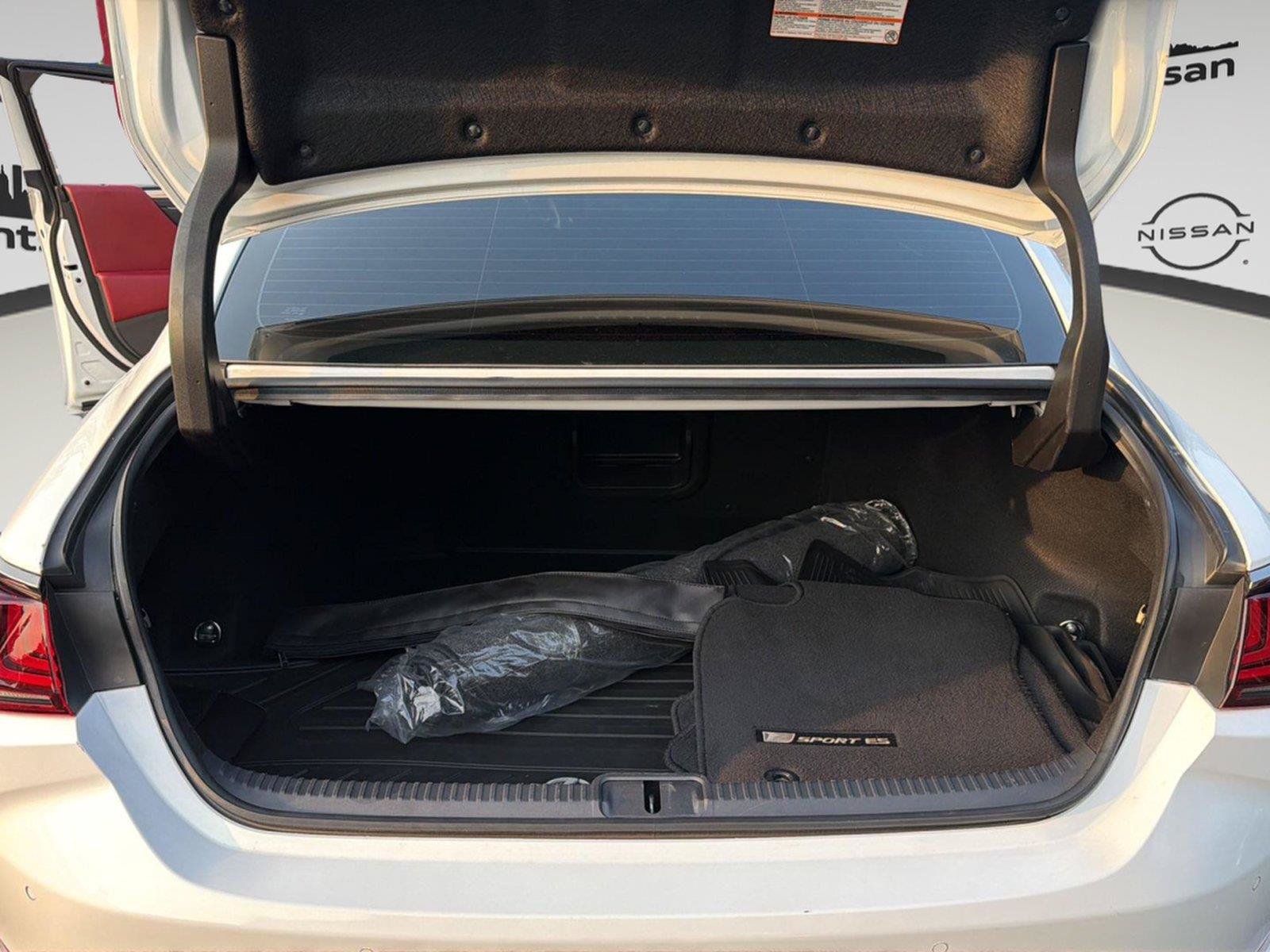 Used 2024 Lexus ES 350 F Sport w/ Accessory Package (Z2) FWD image 29