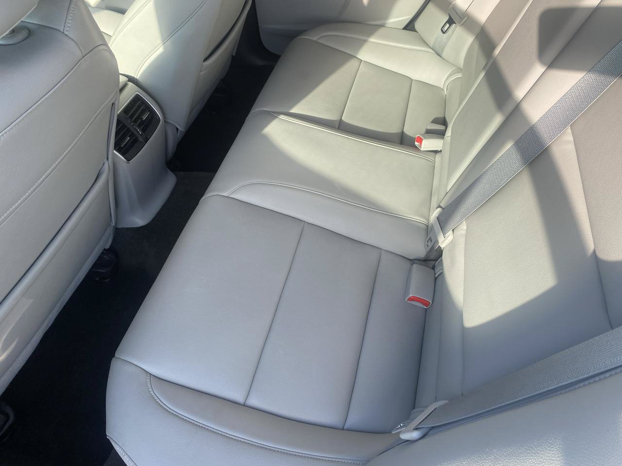 Used 2018 Acura TLX V6 SH-AWD image 11