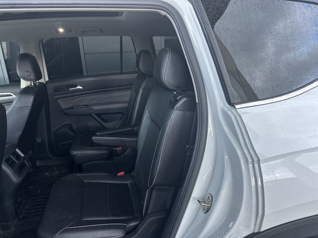 Used 2021 Volkswagen Atlas SE image 11