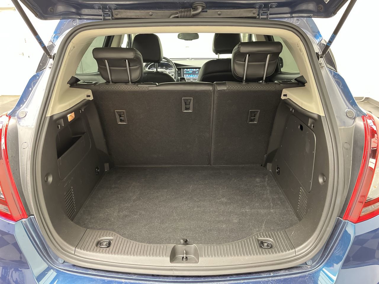 Used 2019 Buick Encore Preferred image 25