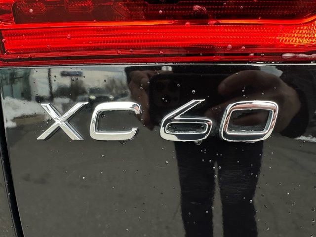 Used 2021 Volvo XC60 T5 Inscription image 9