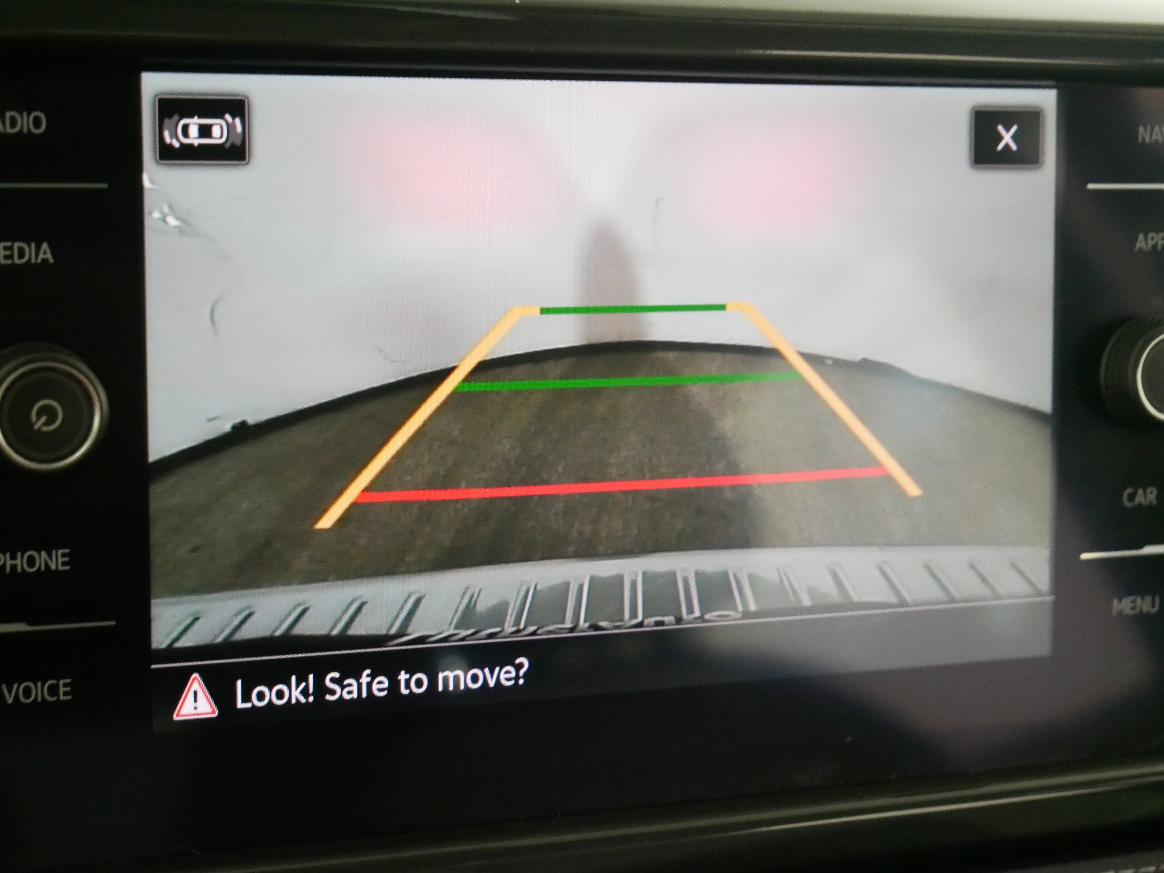 Certified 2022 Volkswagen Taos SEL w/ Panoramic Sunroof Package image 33