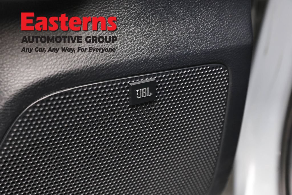 Used 2018 Toyota Tacoma TRD Sport AWD/4WD image 23