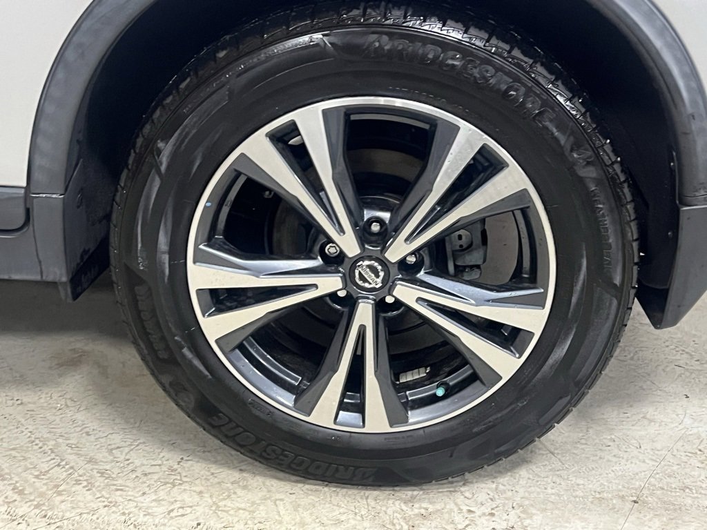 Used 2017 Nissan Rogue SL image 10