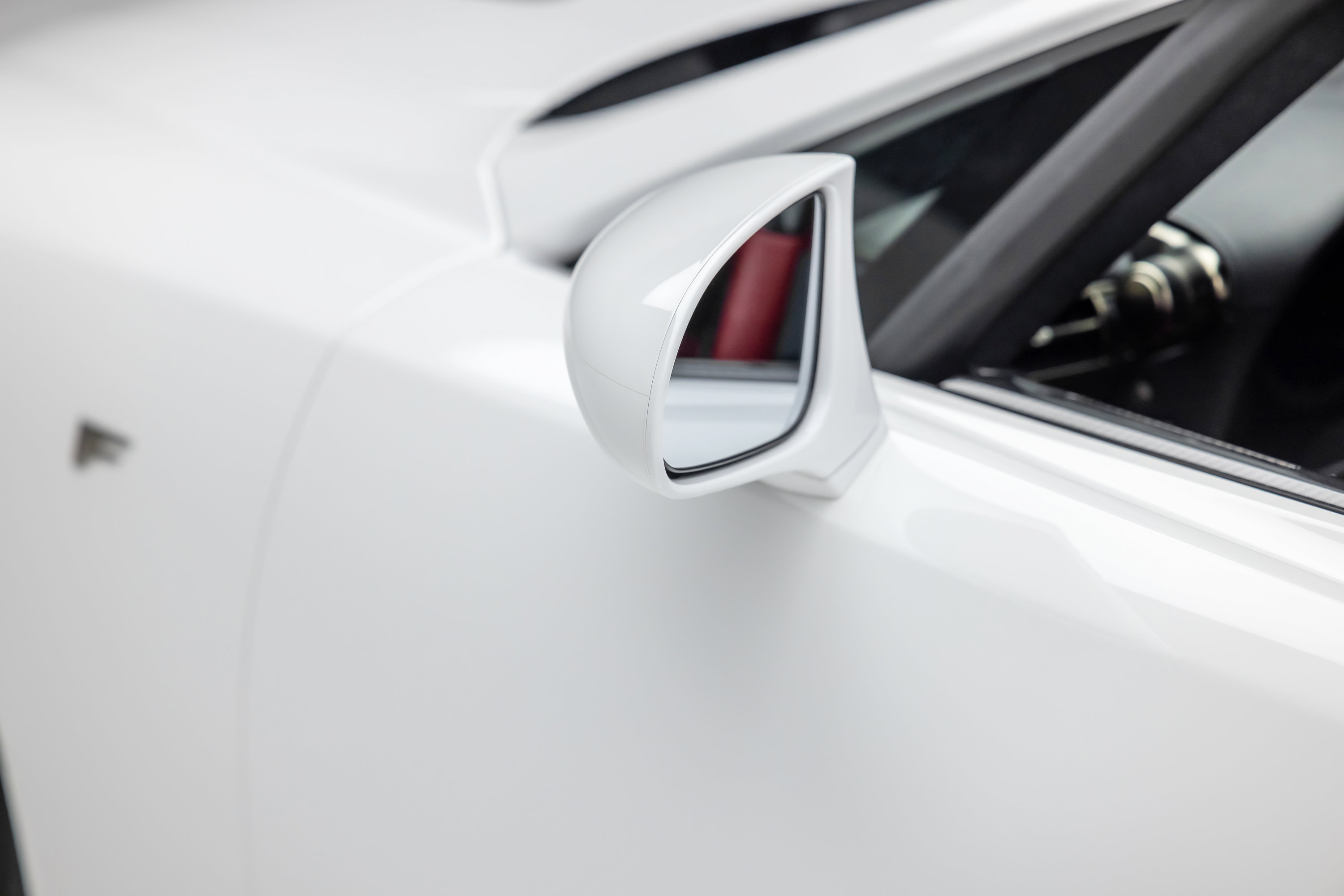 Used 2012 Lexus LFA RWD image 26