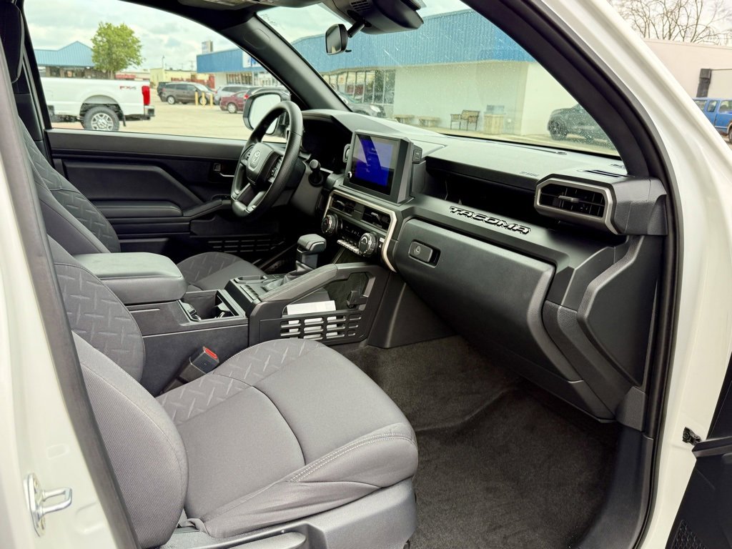 Used 2024 Toyota Tacoma SR image 20