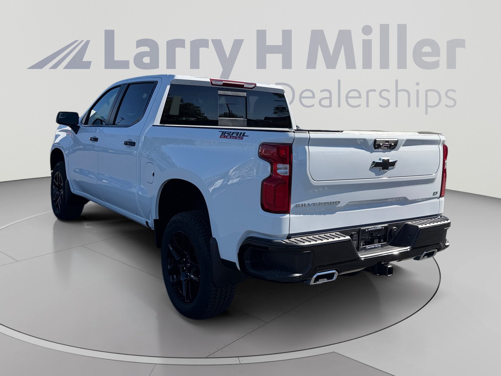 New 2026 Chevrolet Silverado 1500 LT Trail Boss w/ Convenience Package II AWD/4WD image 3