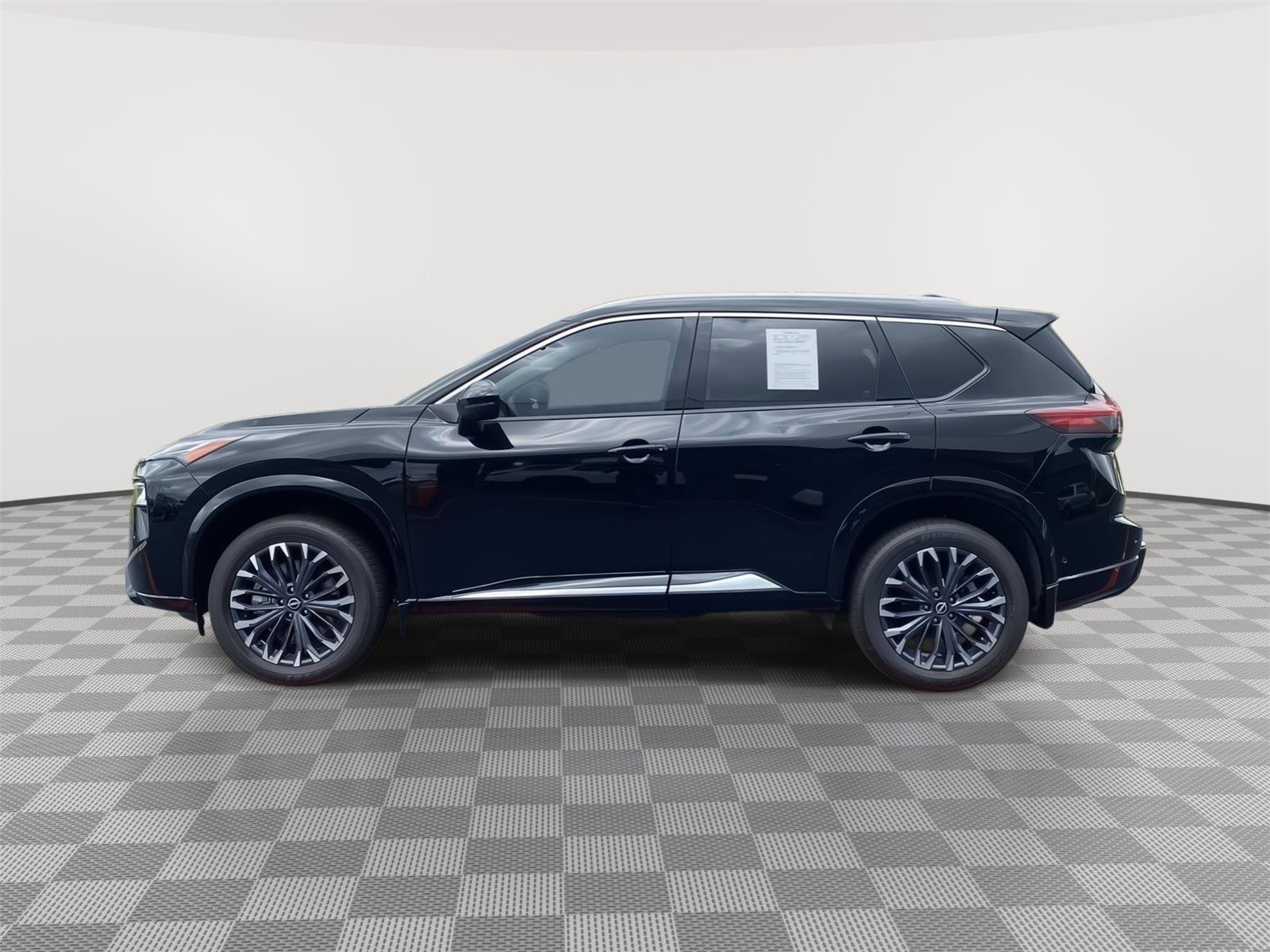 Used 2025 Nissan Rogue Platinum w/ Tech Package AWD/4WD image 8