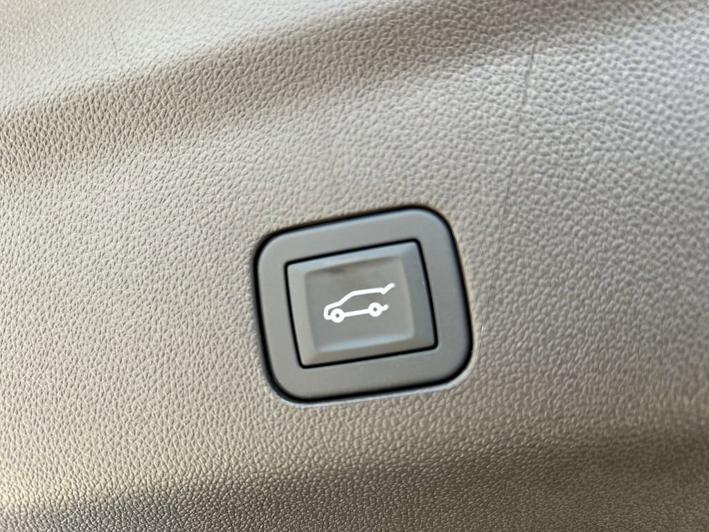 New 2026 Cadillac Escalade ESV Luxury image 56