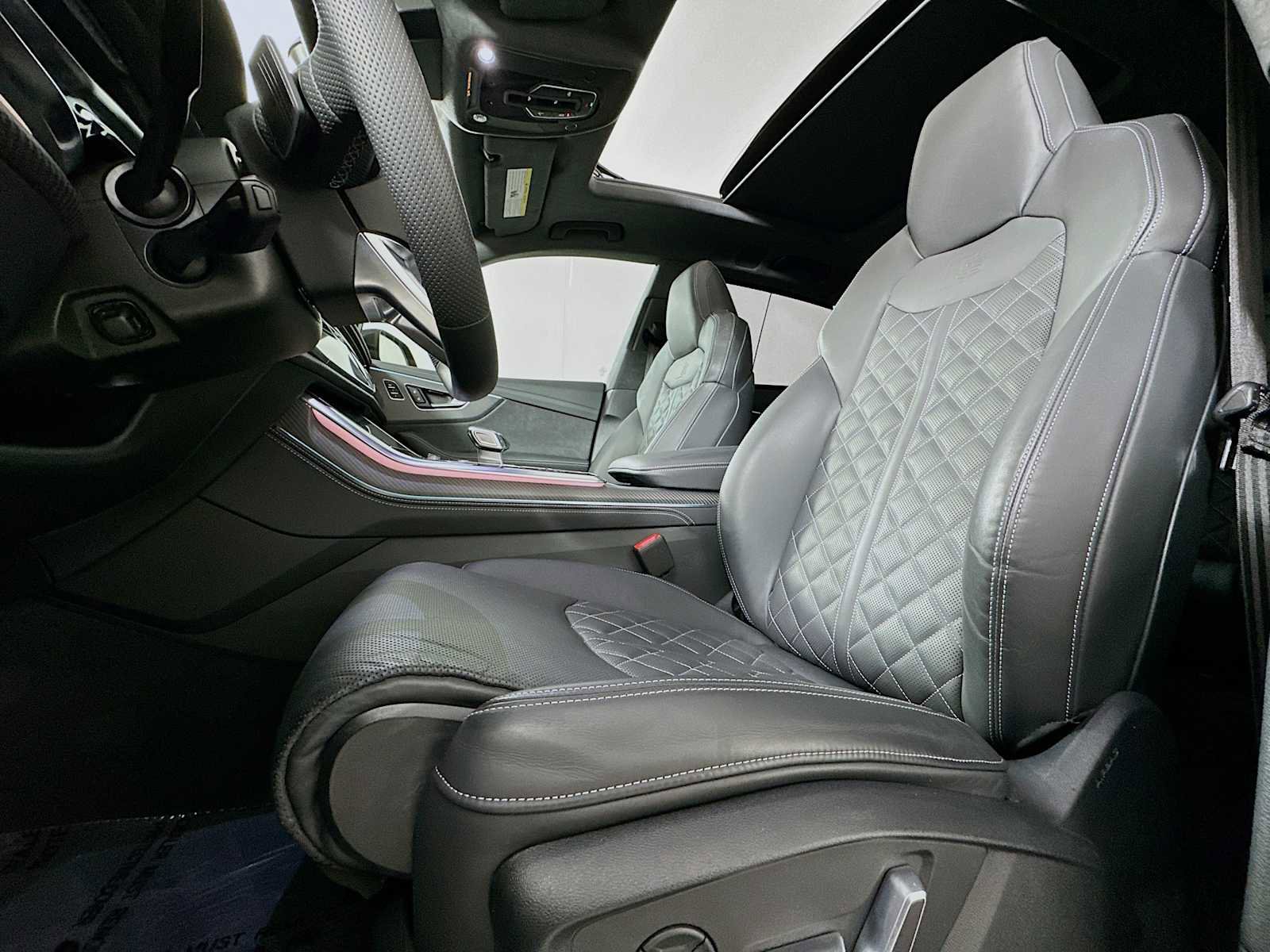 Certified 2024 Audi SQ8 Prestige image 19