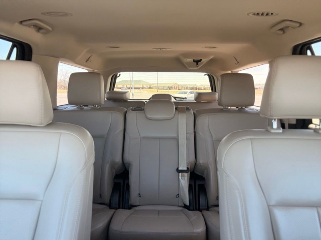 Used 2024 Ford Expedition Max XLT image 30