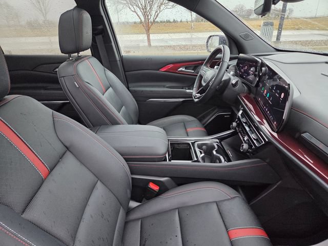 Used 2024 Chevrolet Traverse RS w/ LPO, Floor Liner Package AWD/4WD image 38