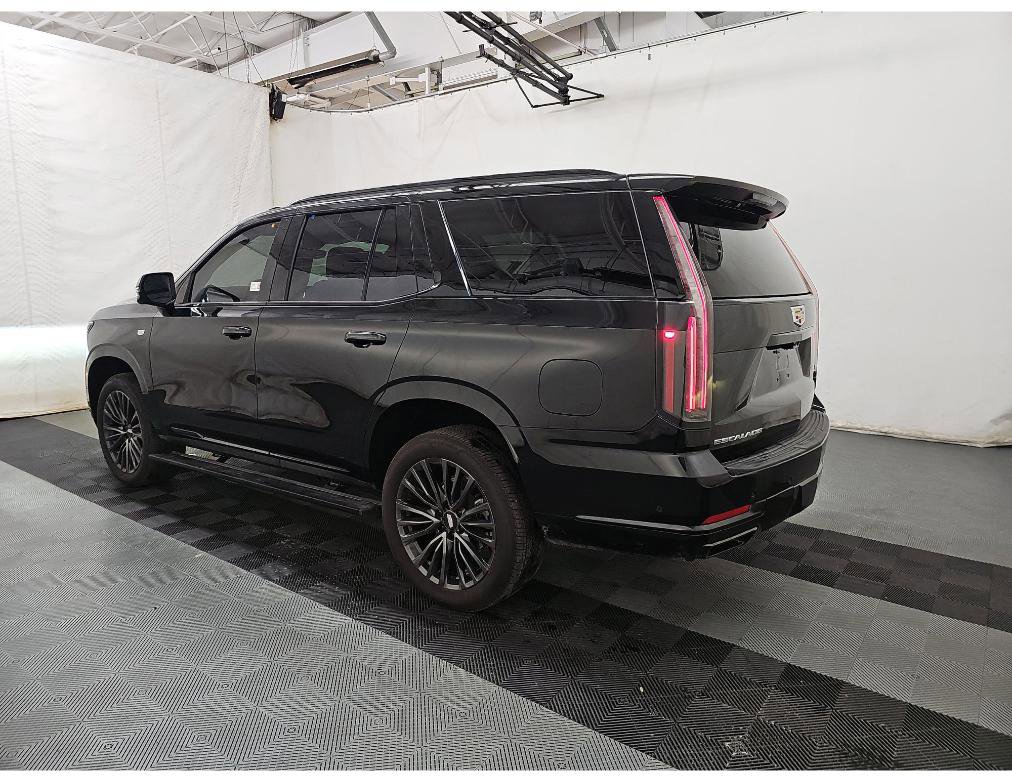 Used 2025 Cadillac Escalade Sport Platinum AWD/4WD image 4