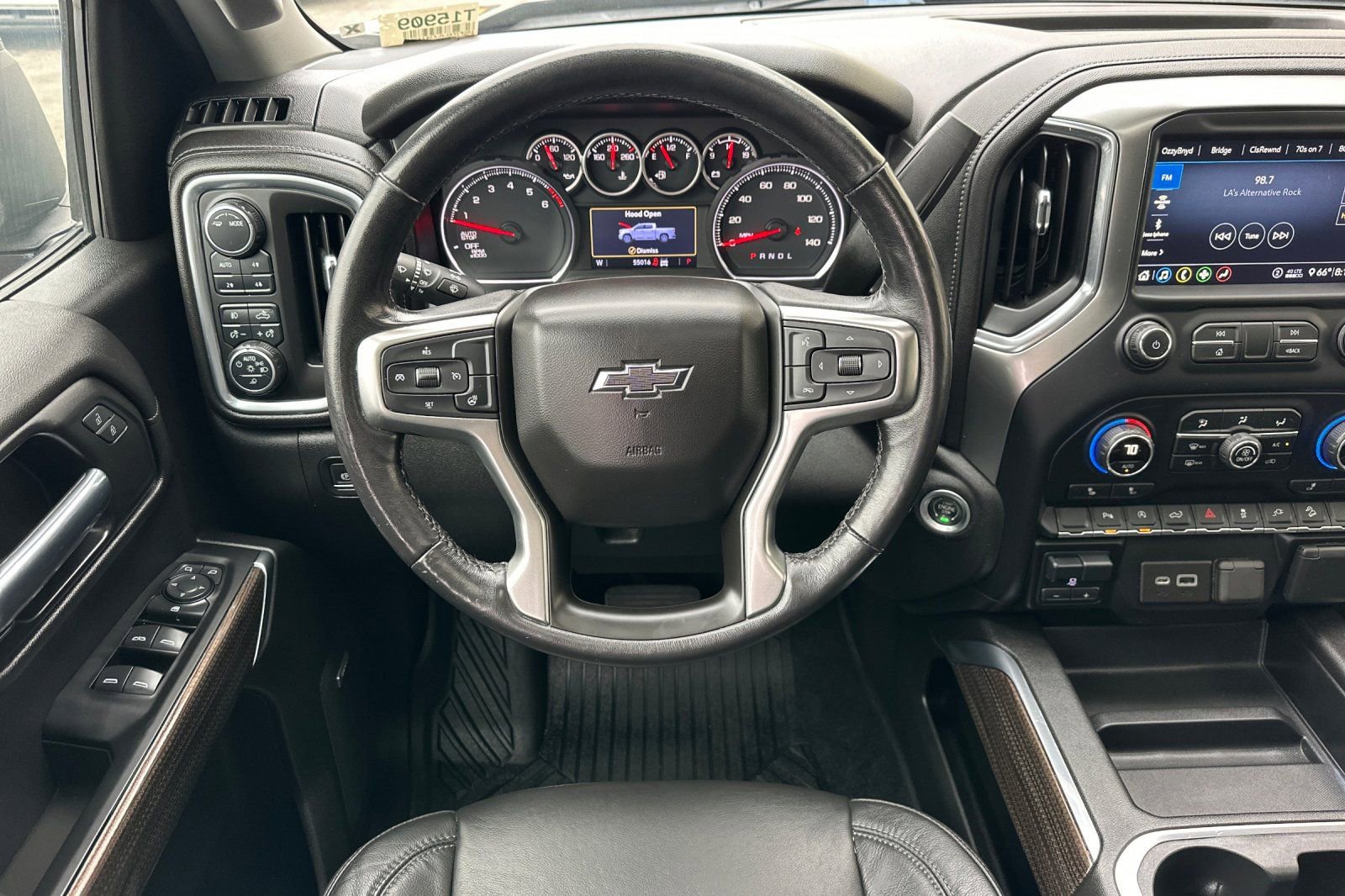 Used 2020 Chevrolet Silverado 1500 LT Trail Boss w/ Midnight Edition AWD/4WD image 17