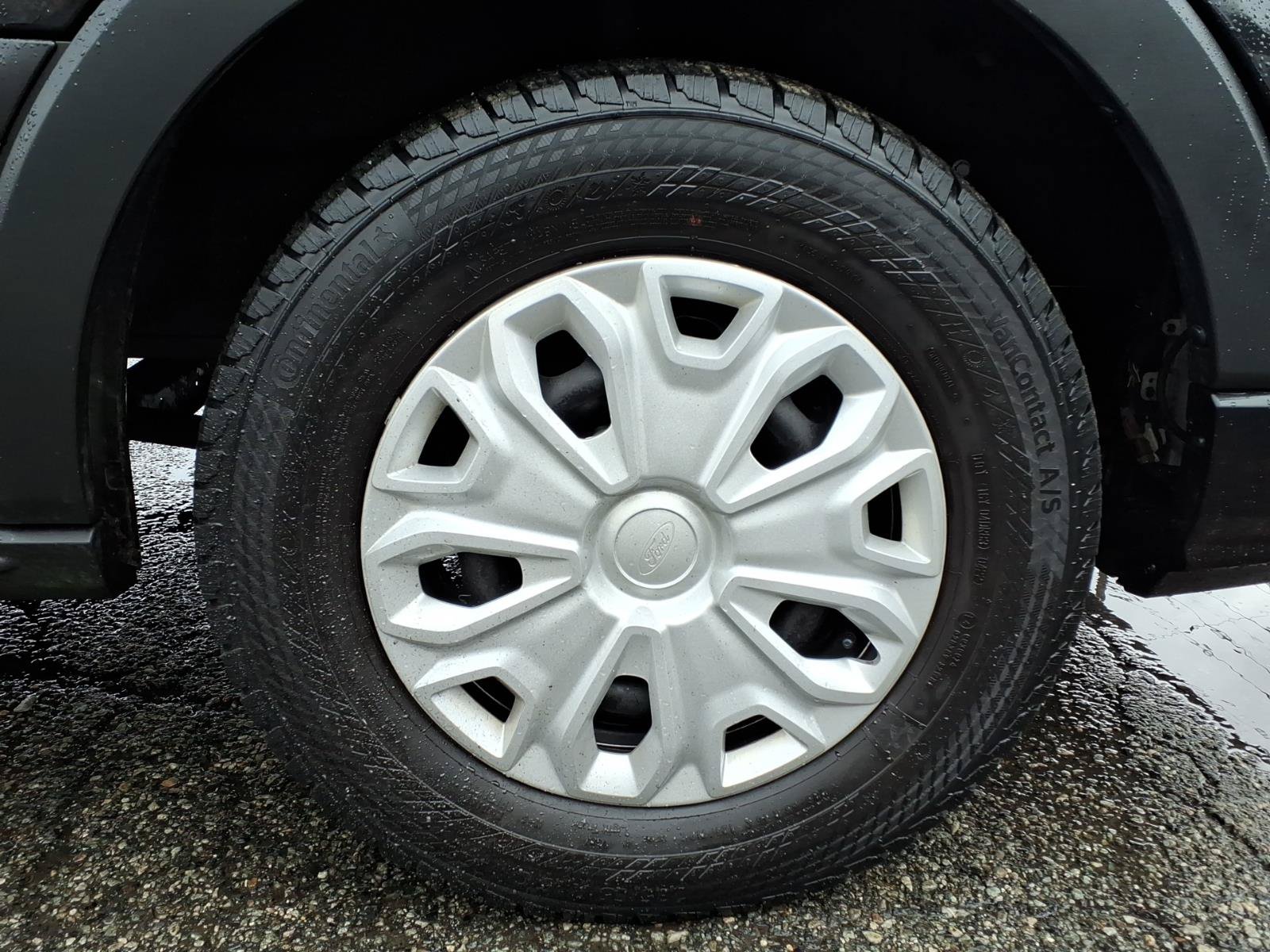 Used 2022 Ford Transit 350 XLT RWD image 9