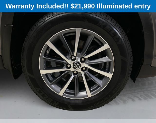 Used 2019 Toyota Highlander XLE AWD/4WD image 16
