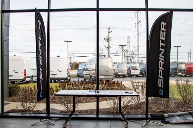 Used 2024 Mercedes-Benz Sprinter 3500 image 16