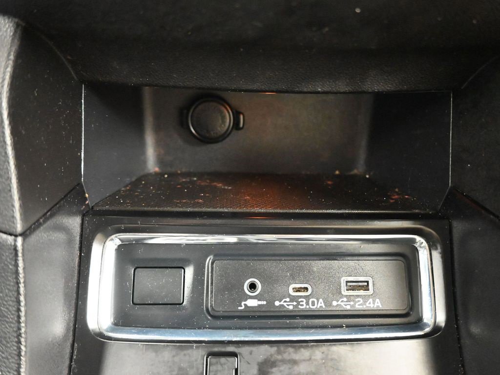 Used 2023 Subaru Ascent Premium w/ Convenience Package image 20