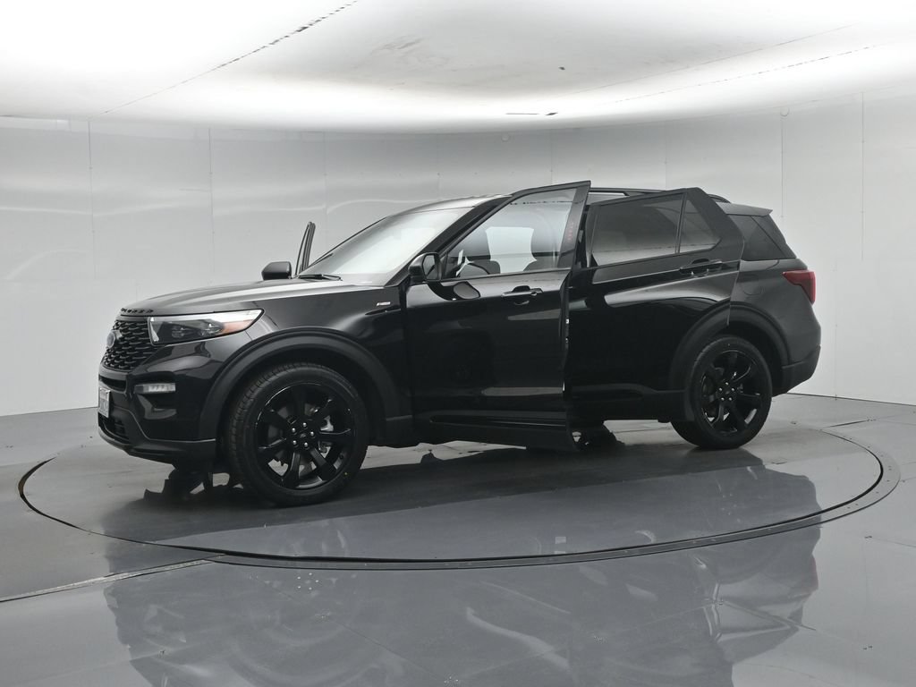 Certified 2023 Ford Explorer ST-Line w/ Class IV Trailer Tow Package RWD image 35